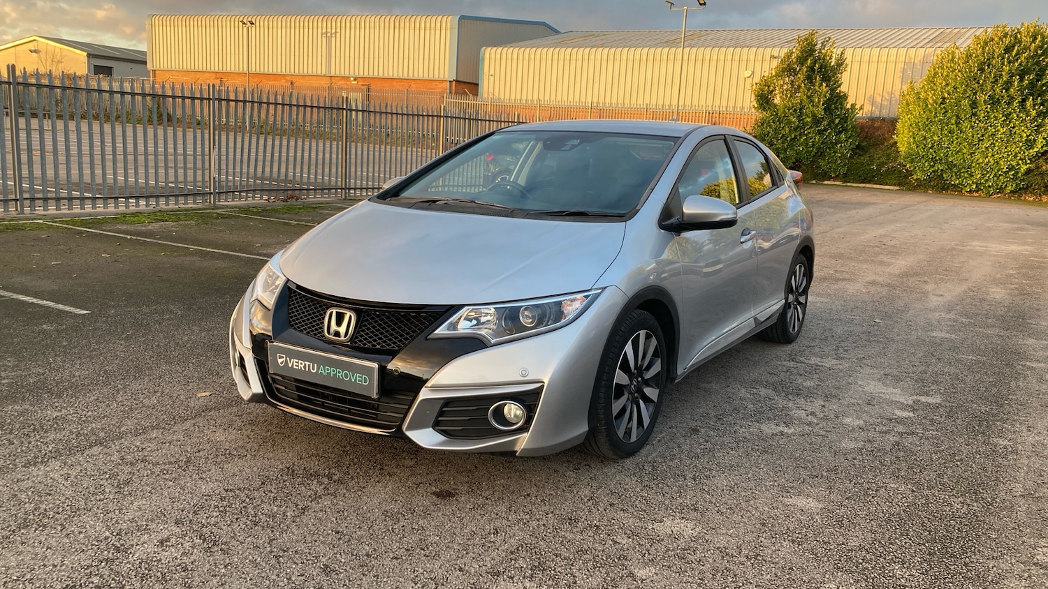 Used Honda Civic 2017 for sale - 76933010: Photo 21