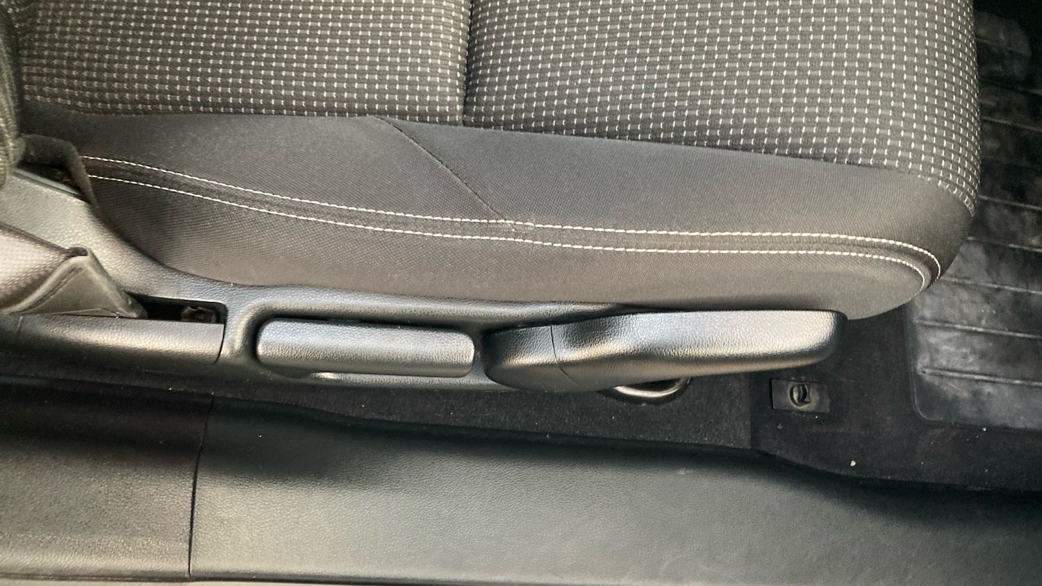 Used Honda Civic 2017 for sale - 76933010: Photo 26