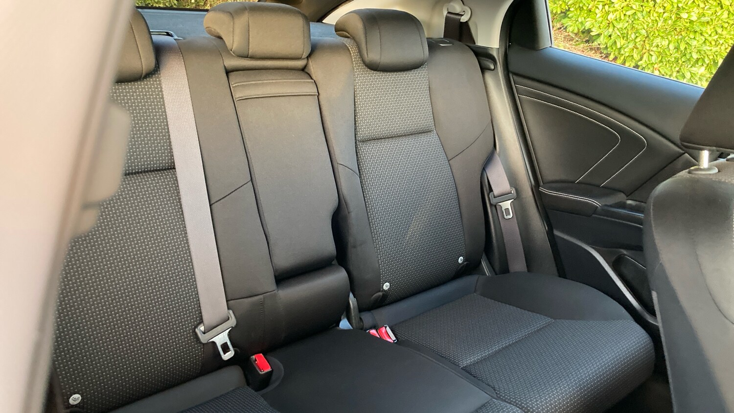 Used Honda Civic 2017 for sale - 76933010: Photo 36