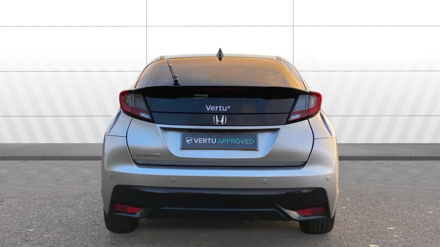 Used Honda Civic 2017 for sale - 76933010: Photo 6