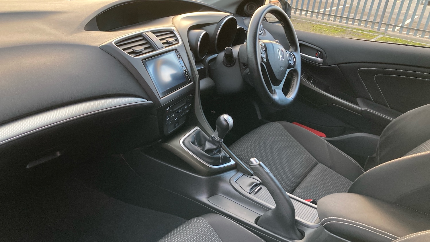 Used Honda Civic 2017 for sale - 76933010: Photo 9