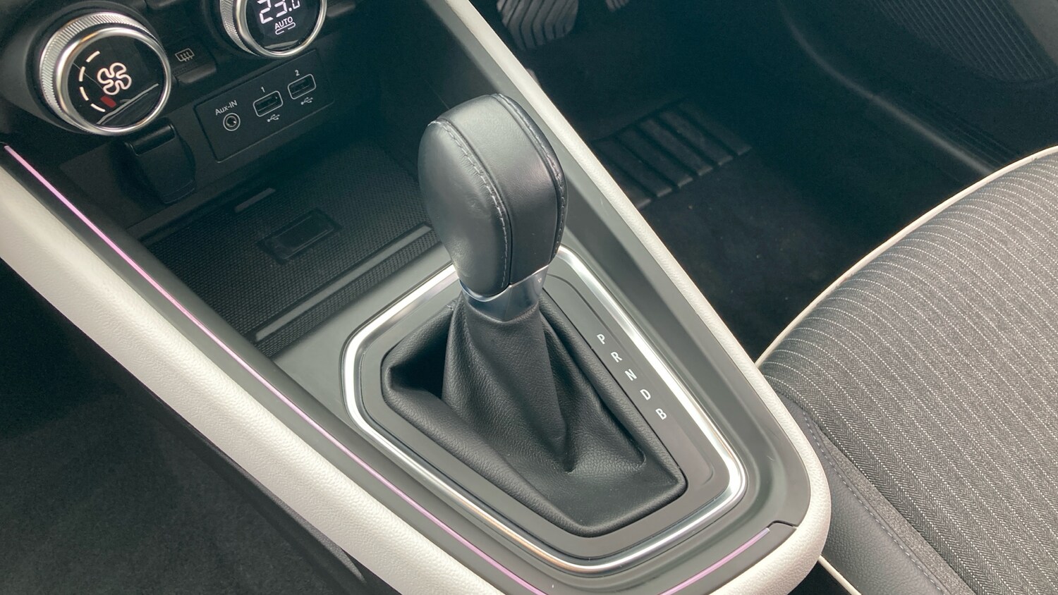 Used Renault Clio 2022 for sale - 76603286: Photo 13