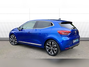 Used Renault Clio 2022 for sale - 76603286: Photo