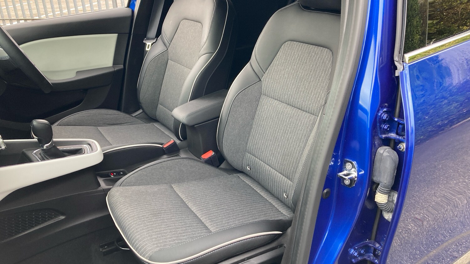 Used Renault Clio 2022 for sale - 76603286: Photo 37