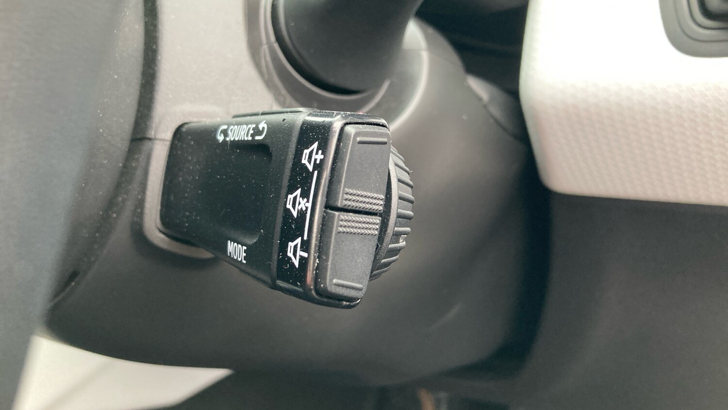 Used Renault Clio 2022 for sale - 76603286: Photo 48