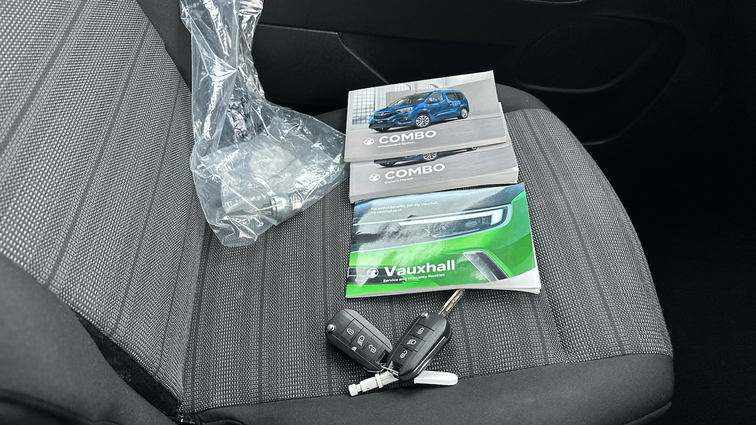 Used Vauxhall Combo Life 2022 for sale - 76707680: Photo 19