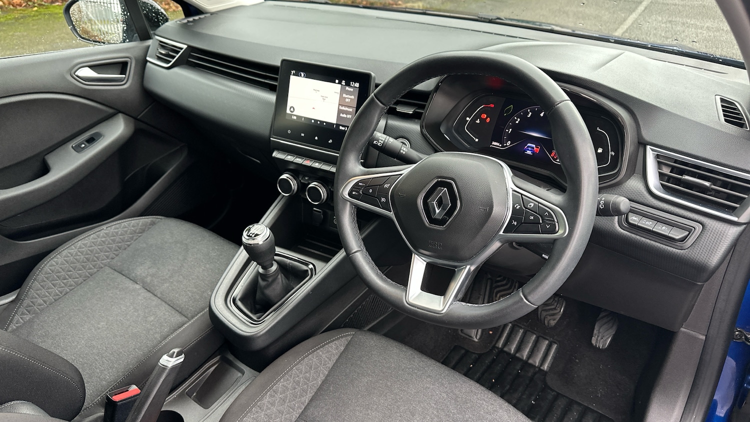 Used Renault Clio 2023 for sale - 76984680: Photo 11