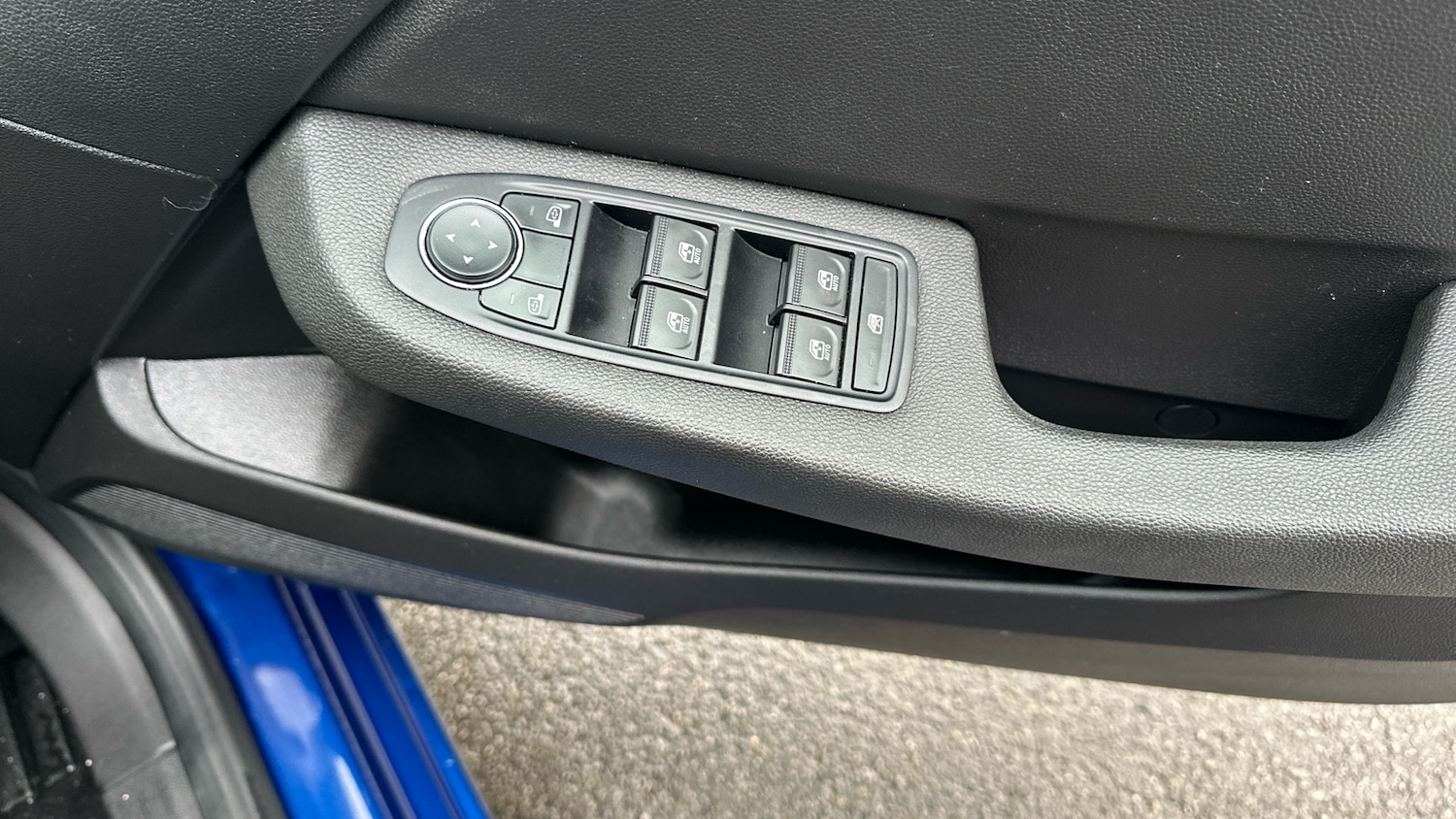 Used Renault Clio 2023 for sale - 76984680: Photo 29