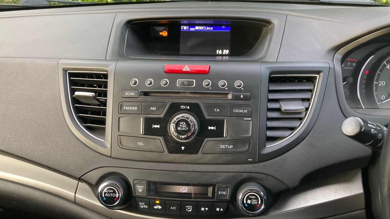 Used Honda CR-V 2015 for sale - 76344521: Photo 42