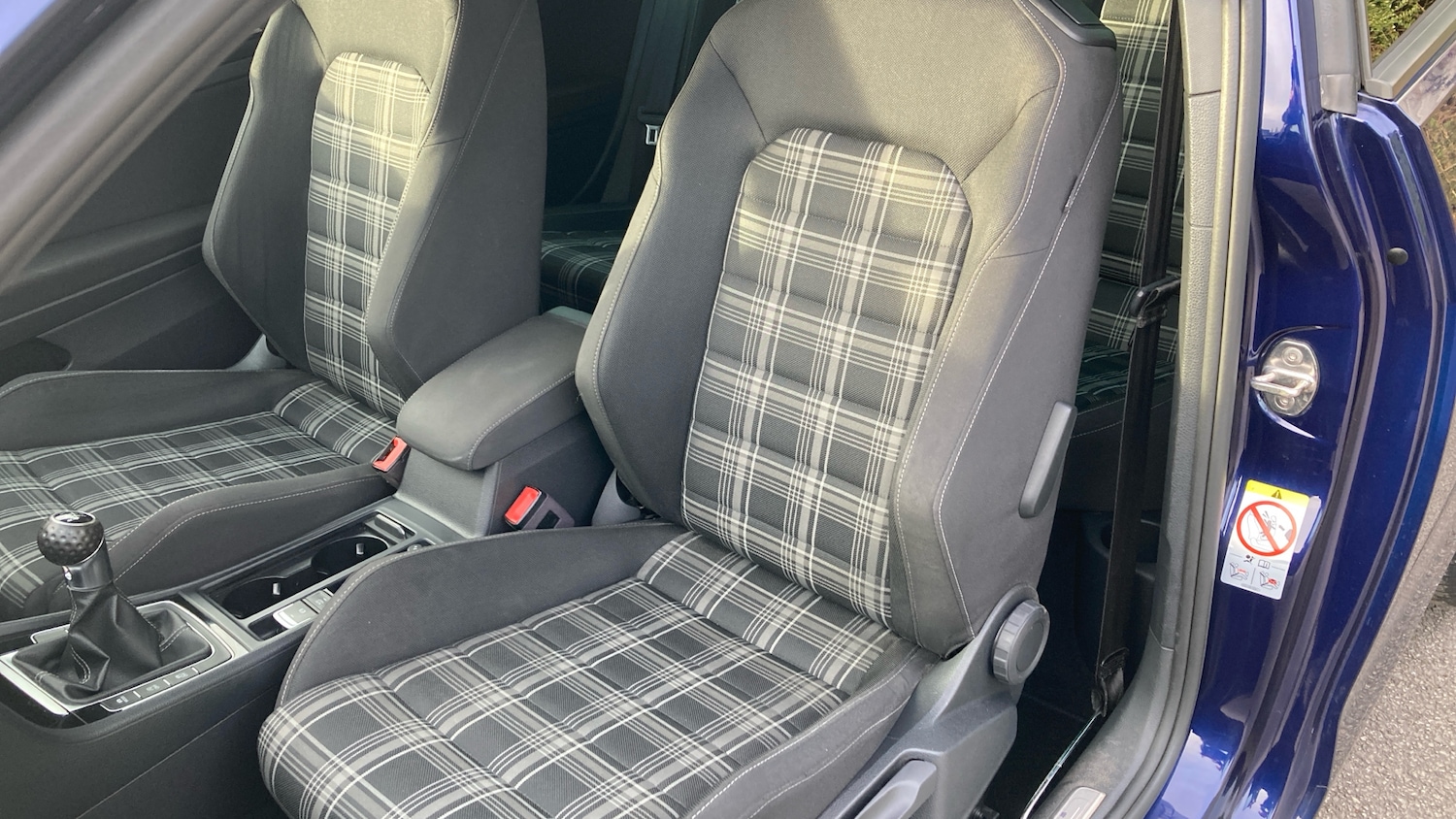 Used Volkswagen Golf 2017 for sale - 77581016: Photo 25