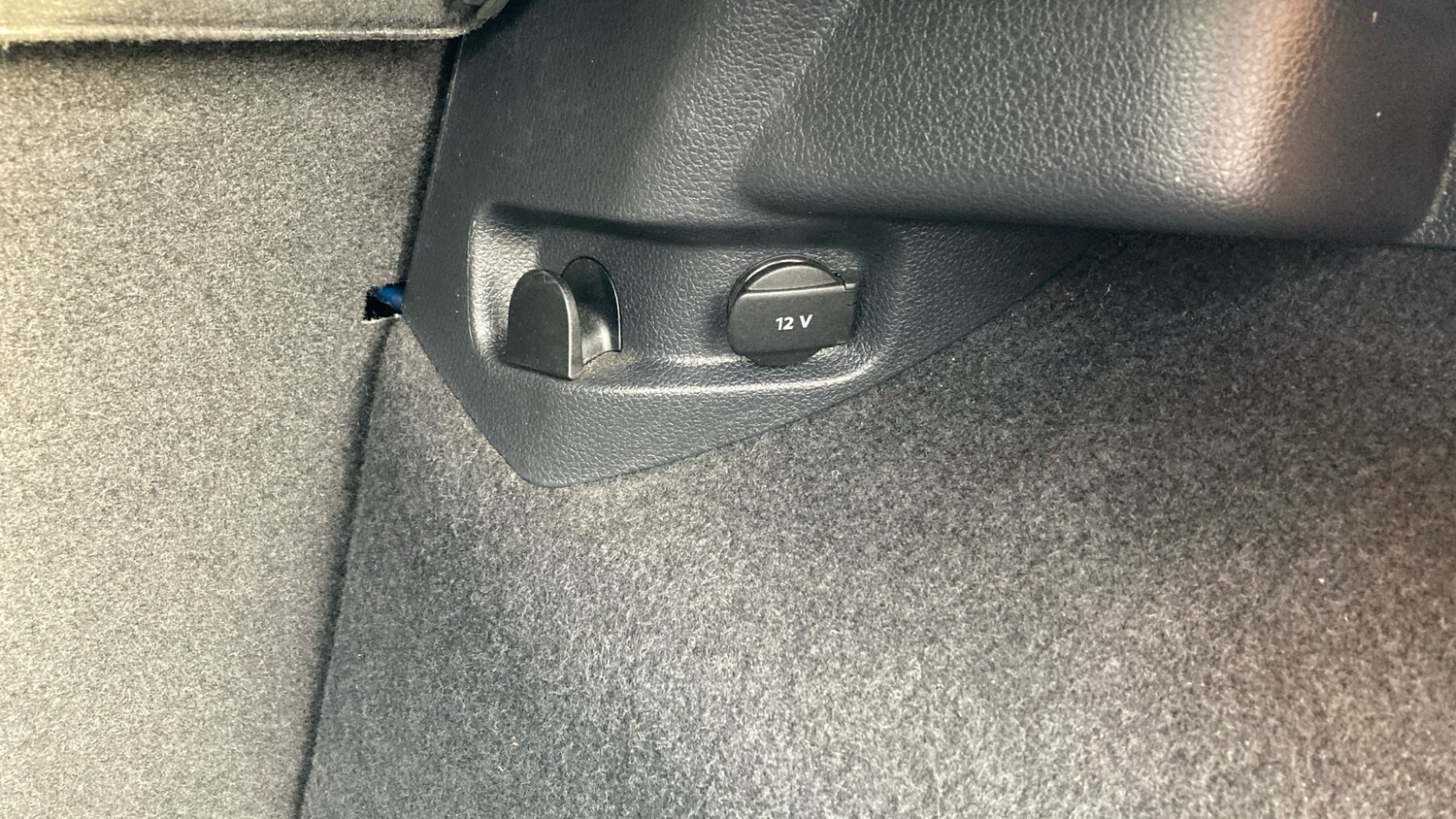 Used Volkswagen Golf 2017 for sale - 77581016: Photo 42