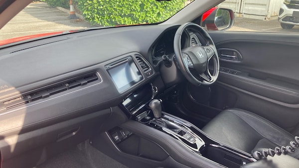 Used Honda HR-V 2019 for sale - 76277060: Photo 2