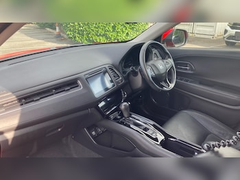Used Honda HR-V 2019 for sale - 76277060: Photo 2