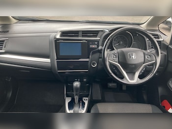 Used Honda Jazz 2018 for sale - 75420740: Photo