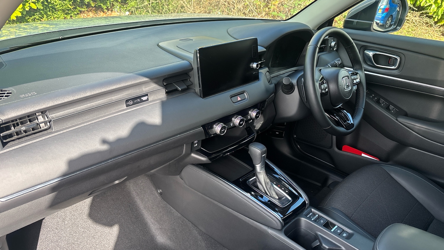 Used Honda HR-V 2025 for sale - 77873203: Photo 2