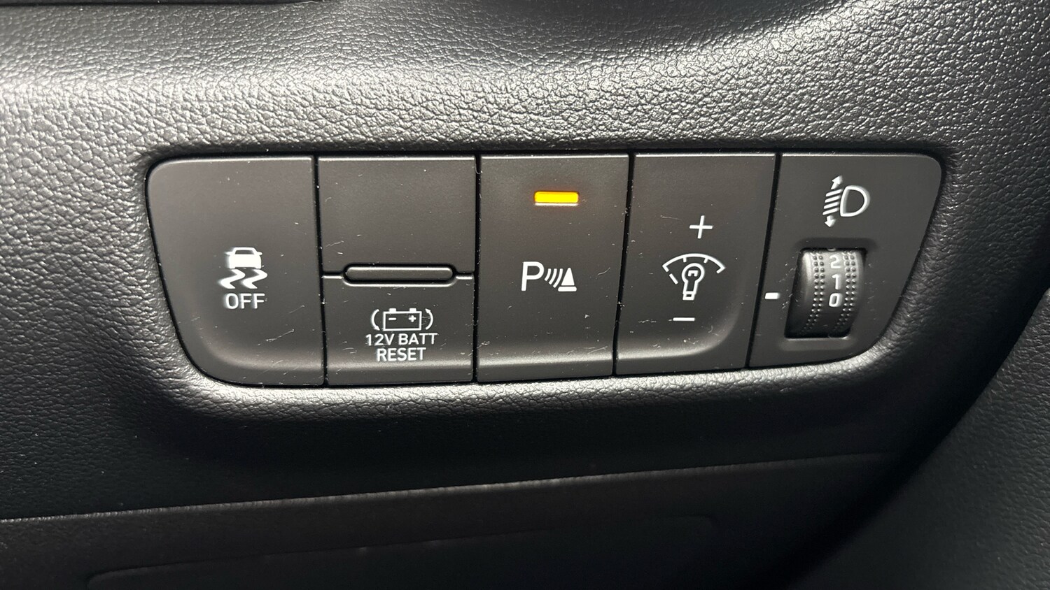 Used Hyundai KONA 2022 for sale - 76143546: Photo 28