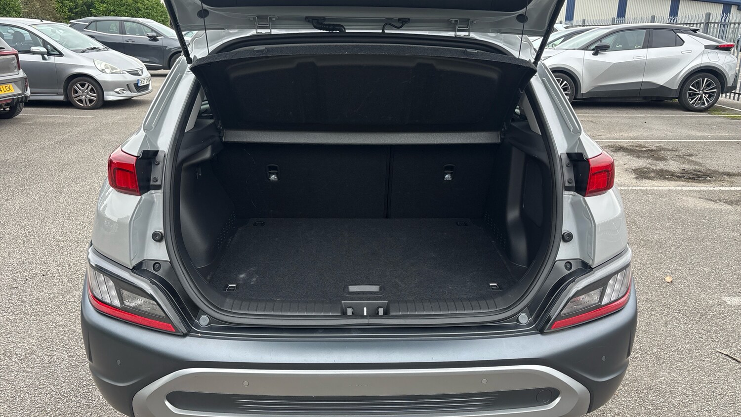 Used Hyundai KONA 2022 for sale - 76143546: Photo 4