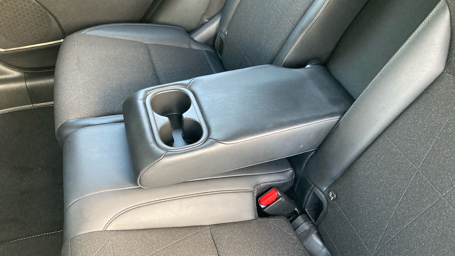 Used Honda HR-V 2022 for sale - 76833950: Photo 16