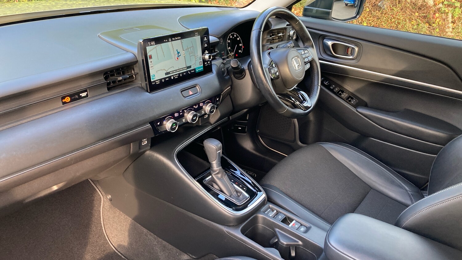 Used Honda HR-V 2022 for sale - 76833950: Photo 2