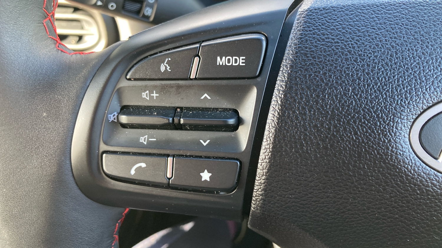 Used Hyundai i10 2024 for sale - 76055896: Photo 22