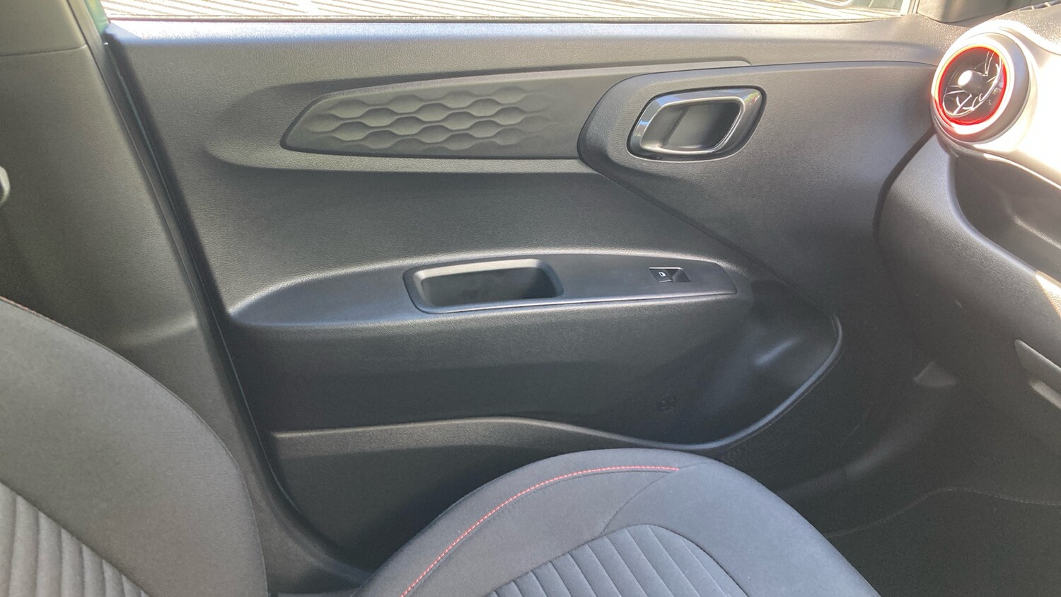 Used Hyundai i10 2024 for sale - 76055896: Photo 33