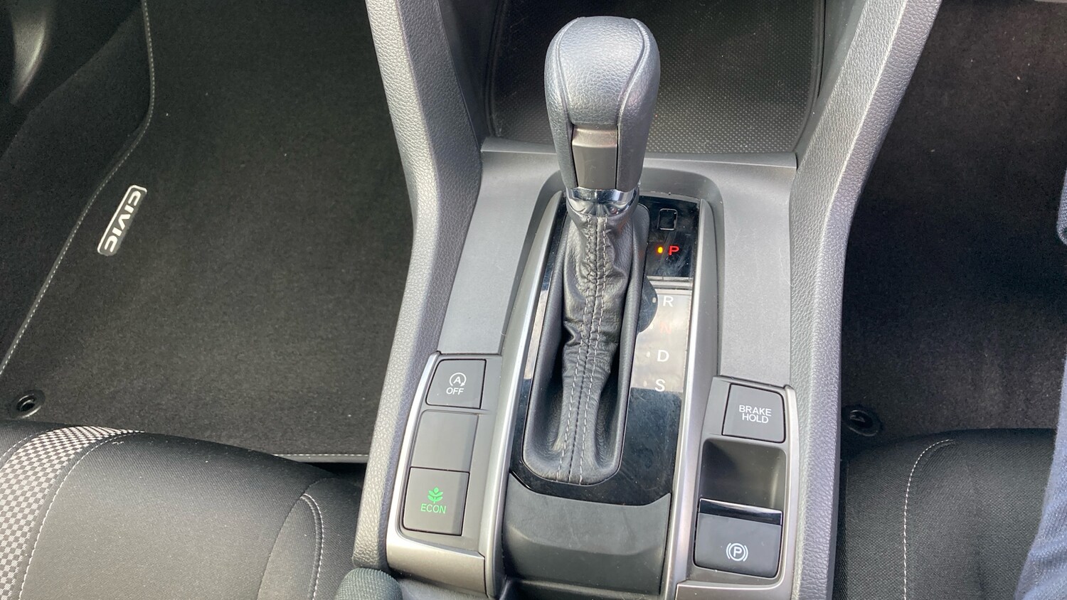 Used Honda Civic 2020 for sale - 77873198: Photo 24