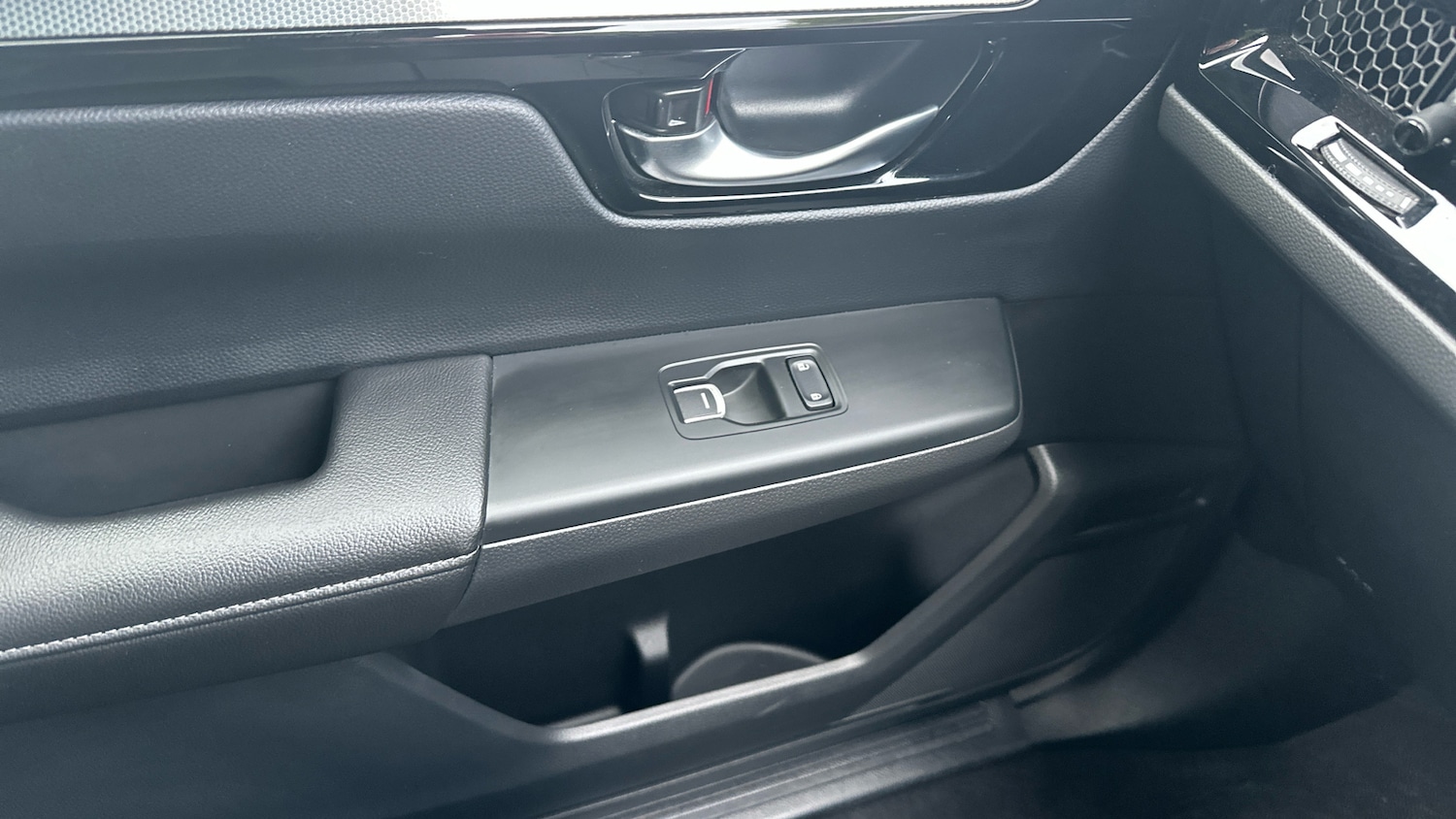 Used Honda CR-V 2024 for sale - 77298213: Photo 28