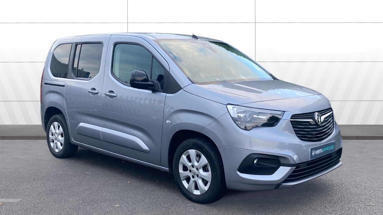 Used Vauxhall Combo Life 2022 for sale - 76882279: Photo 1