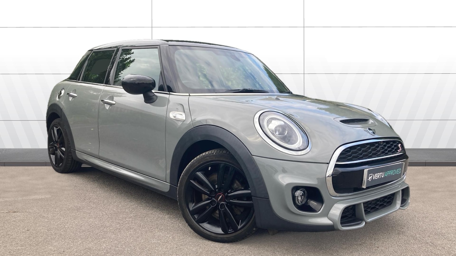Used MINI Hatch 2020 for sale - 76265943: Photo 1
