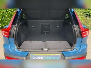 Used Volvo XC40 2023 for sale - 78926949: Photo