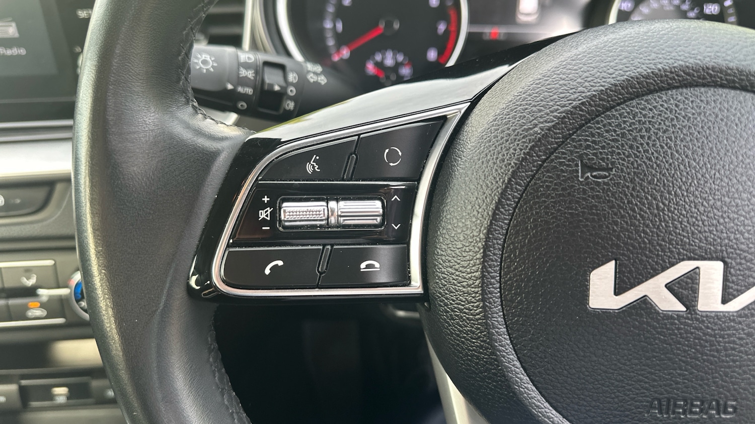 Used Kia XCeed 2022 for sale - 76494364: Photo 21