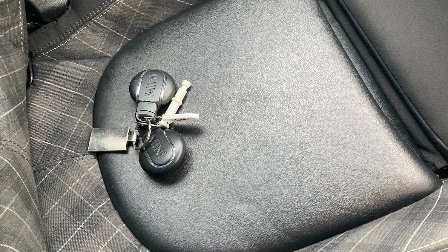 Used MINI Hatch 2018 for sale - 76493770: Photo 20