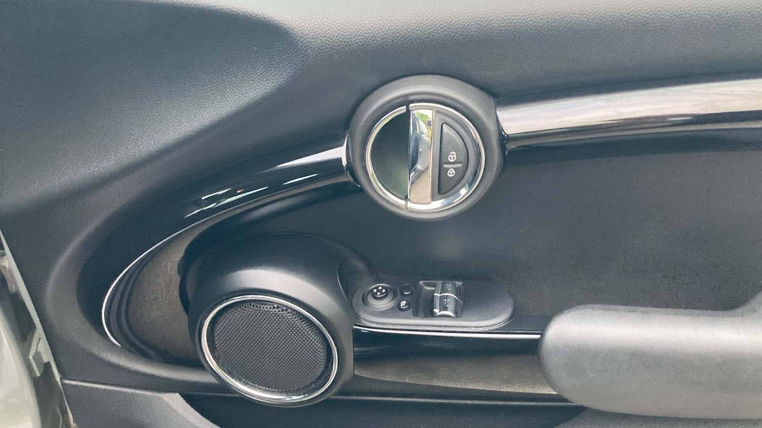 Used MINI Hatch 2018 for sale - 76493770: Photo 40