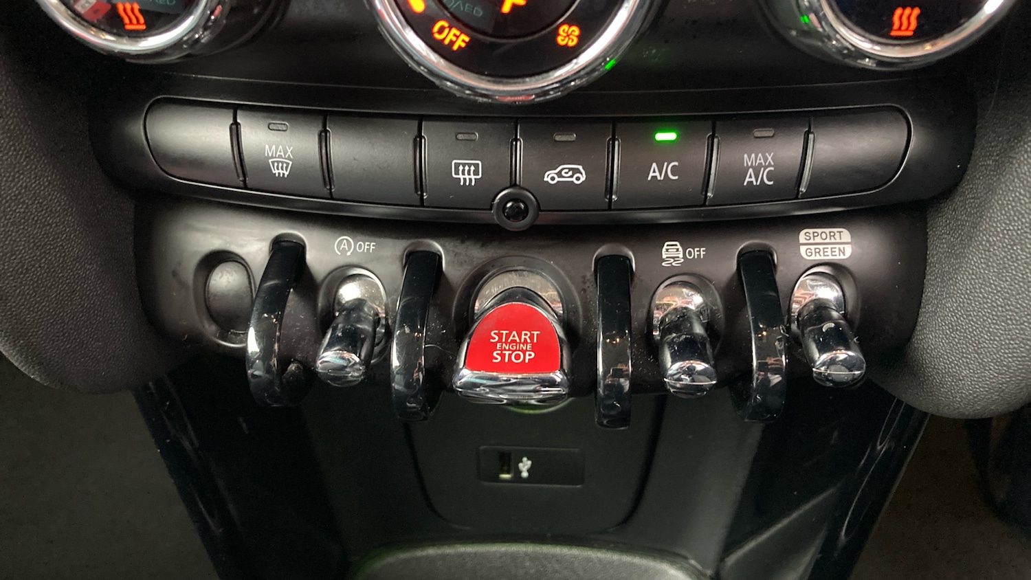 Used MINI Hatch 2018 for sale - 76493770: Photo 44