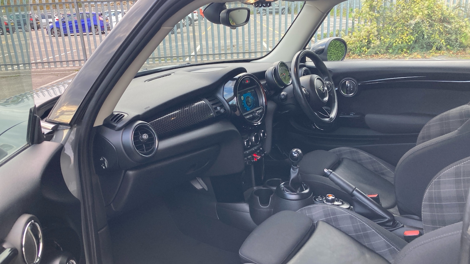 Used MINI Hatch 2018 for sale - 76493770: Photo 9