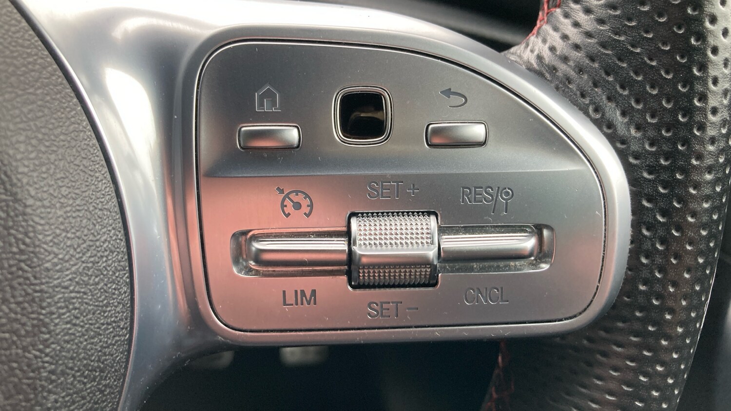 Used Mercedes-Benz A-Class 2019 for sale - 77353498: Photo 37