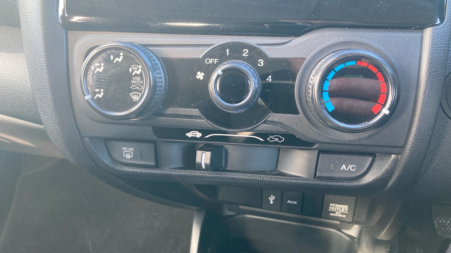 Used Honda Jazz 2016 for sale - 77392552: Photo 28