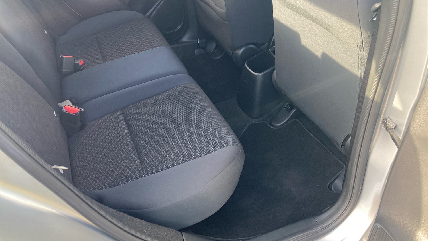 Used Honda Jazz 2016 for sale - 77392552: Photo 30