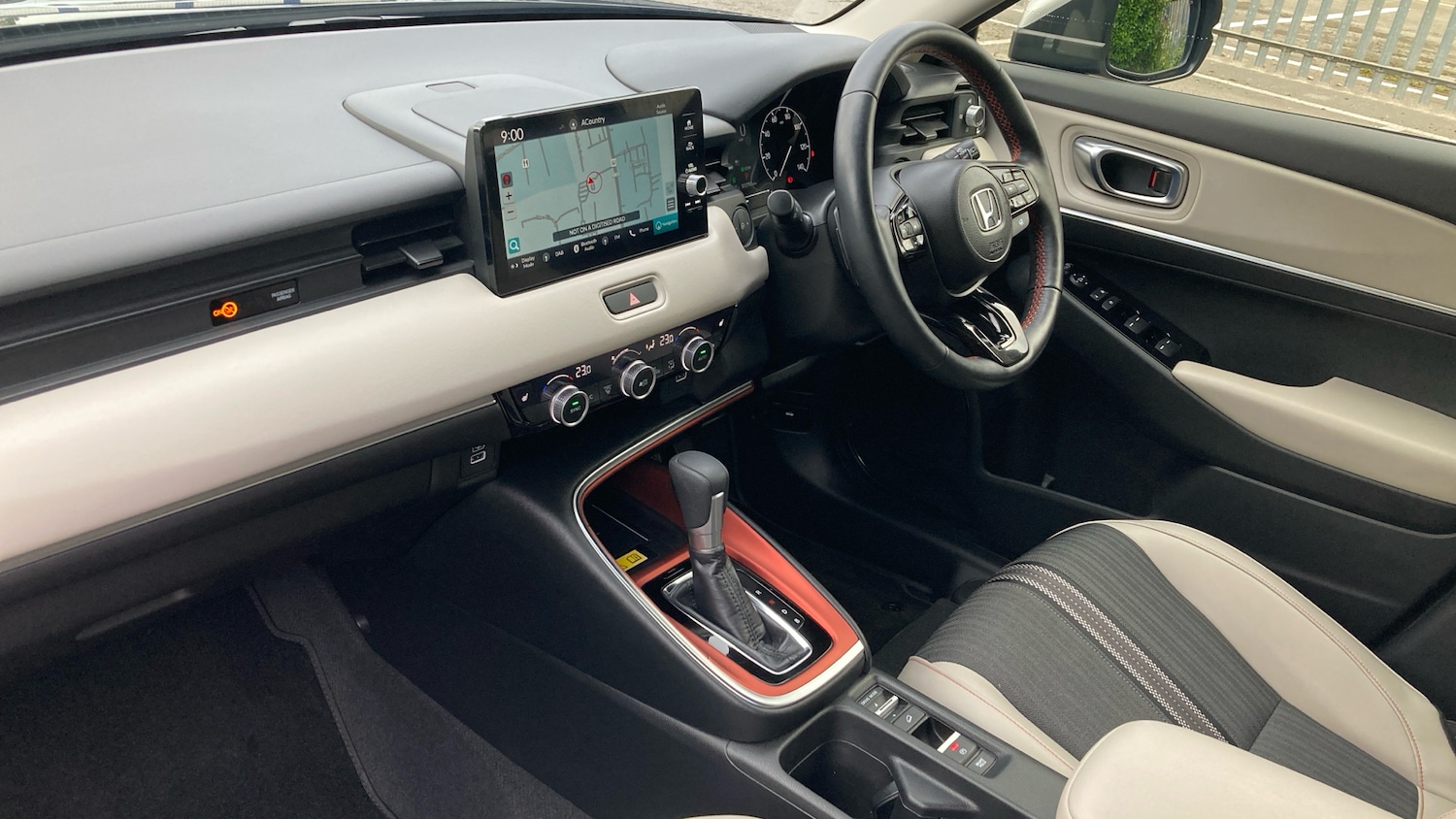 Used Honda HR-V 2023 for sale - 75985041: Photo 2