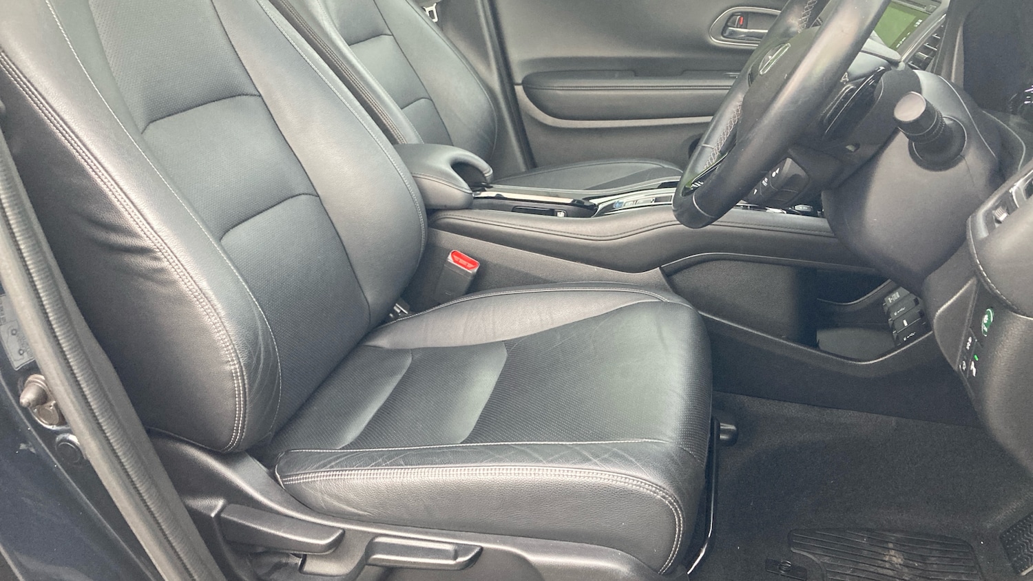 Used Honda HR-V 2020 for sale - 76144513: Photo 28