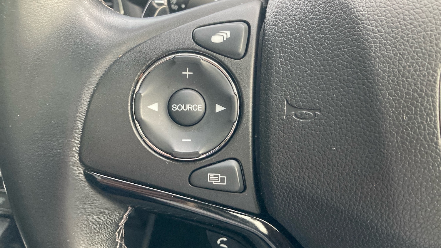 Used Honda HR-V 2020 for sale - 76144513: Photo 34