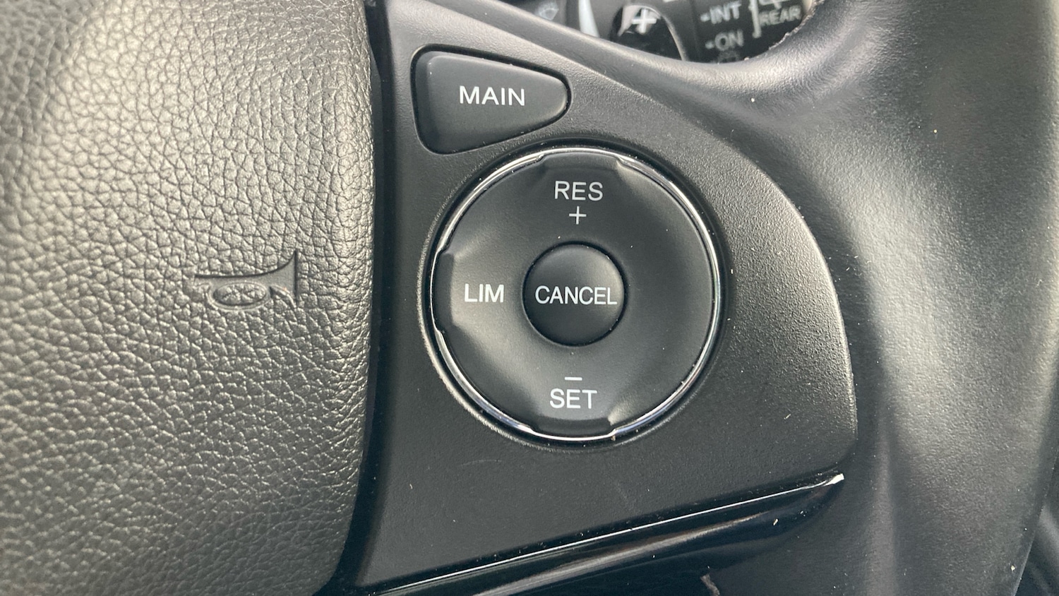 Used Honda HR-V 2020 for sale - 76144513: Photo 36