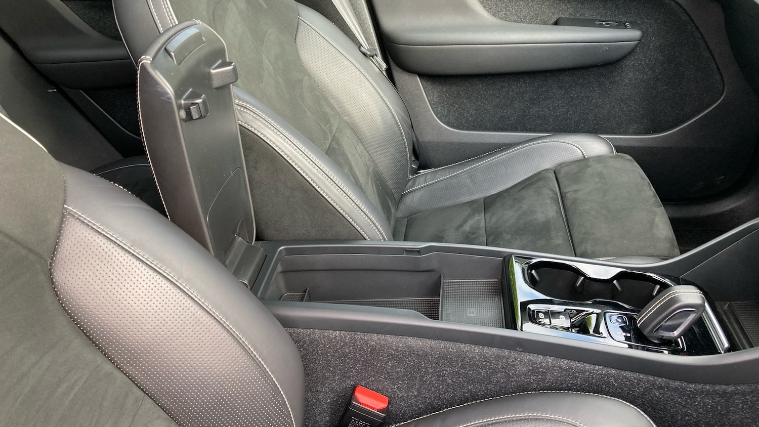 Used Volvo XC40 2020 for sale - 77662475: Photo 34