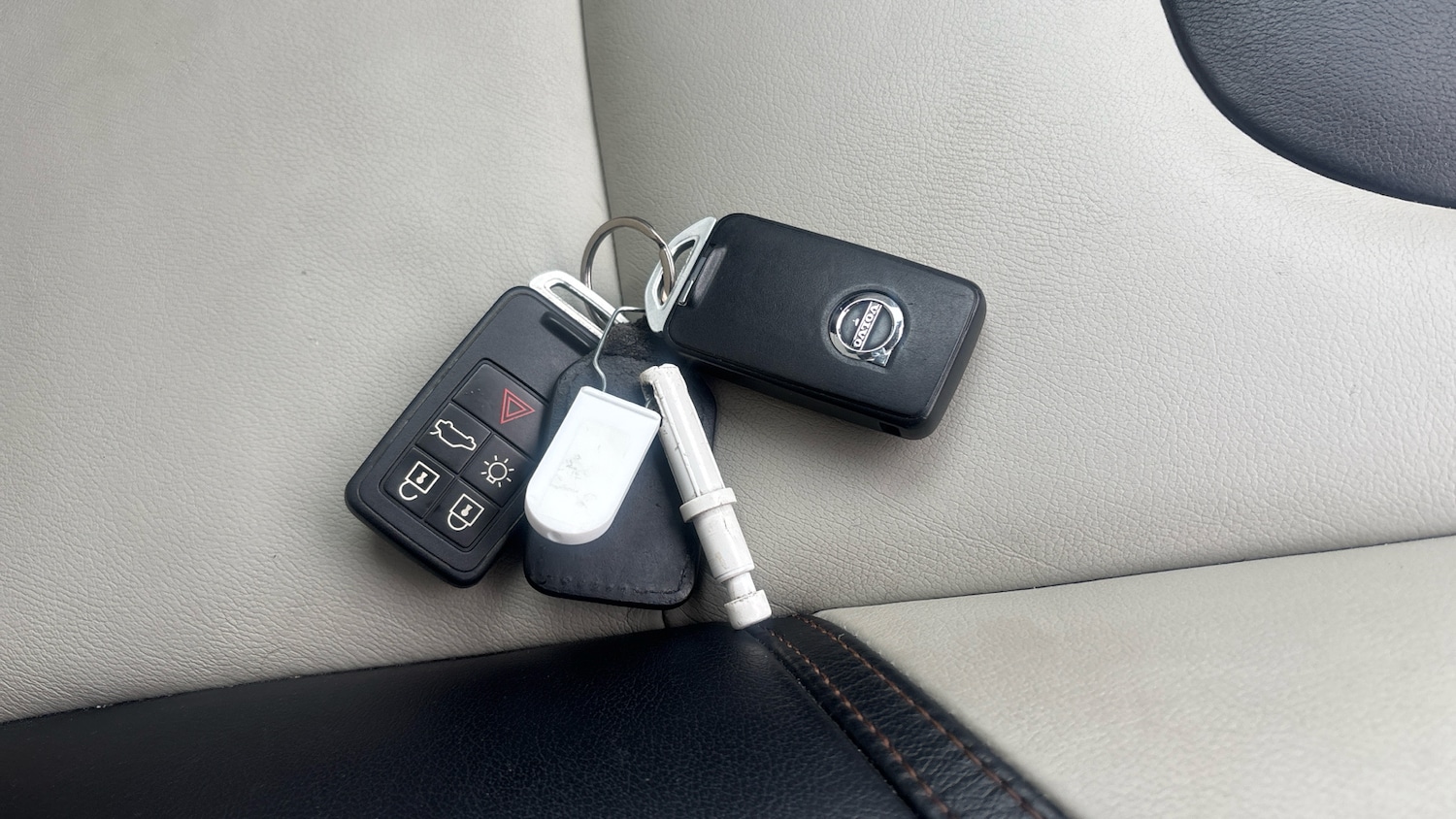 Used Volvo V40 2016 for sale - 77663355: Photo 20