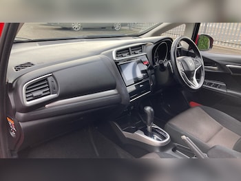 Used Honda Jazz 2017 for sale - 76480211: Photo