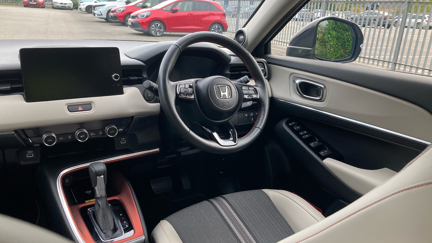 Used Honda HR-V 2024 for sale - 76117357: Photo 15