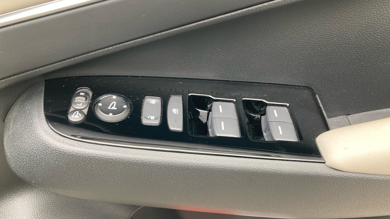Used Honda HR-V 2024 for sale - 76117357: Photo 23