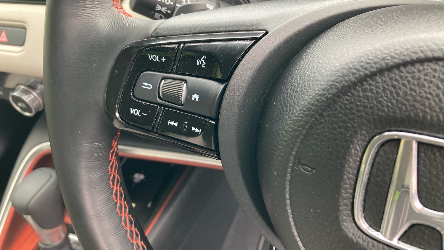 Used Honda HR-V 2024 for sale - 76117357: Photo 26