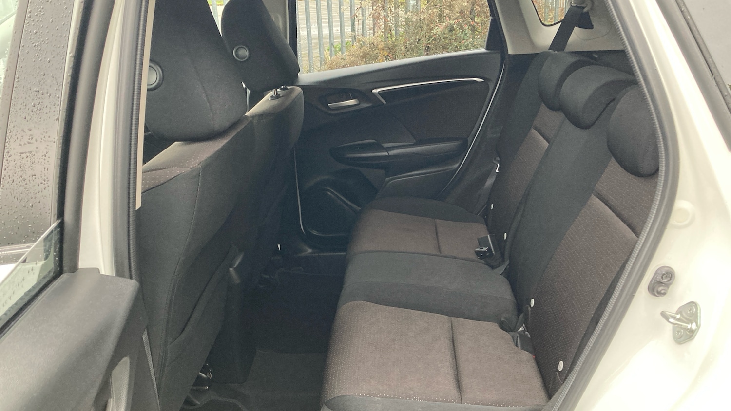 Used Honda Jazz 2015 for sale - 76957009: Photo 16