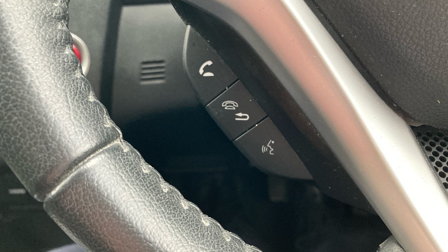 Used Honda Jazz 2015 for sale - 76957009: Photo 25